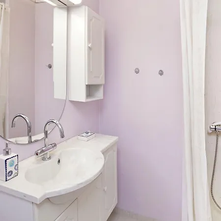 One-bedroom Holiday In